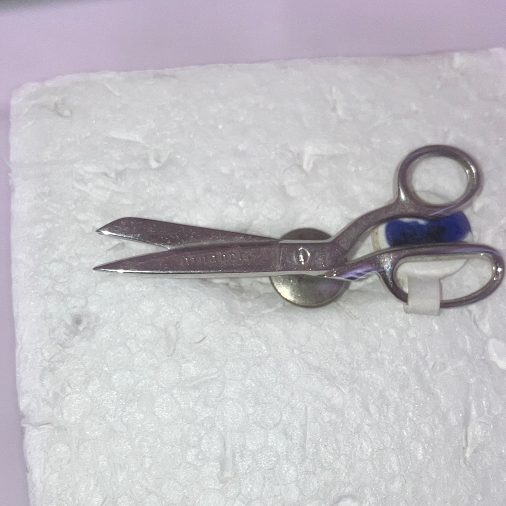 Gingher Sterling Silver Scissors Pin
